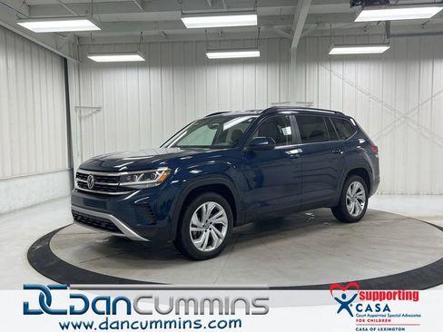Used 2021 Volkswagen Atlas SE image 1