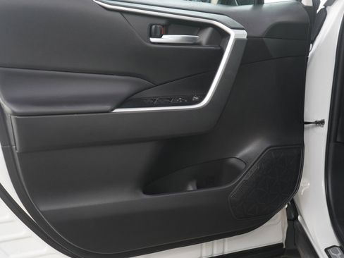 Used 2024 Toyota RAV4 XLE image 18