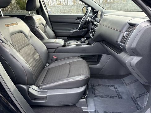 Used 2023 Nissan Pathfinder Rock Creek image 25