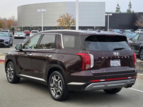 Used 2023 Hyundai Palisade SEL w/ Premium Package image 6
