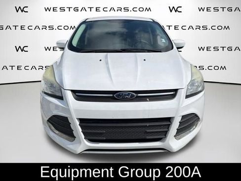 Used 2016 Ford Escape SE FWD image 2