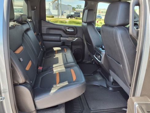 Used 2021 GMC Sierra 1500 AT4 AWD/4WD image 17