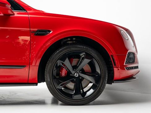 Used 2019 Bentley Bentayga V8 image 70