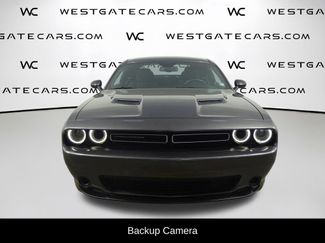Used 2019 Dodge Challenger SXT video 2