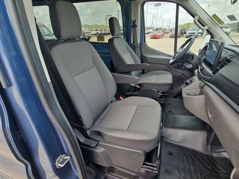 Used 2024 Ford E-Transit Base image 31