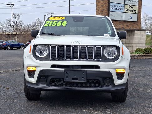 Used 2023 Jeep Renegade Latitude AWD/4WD image 28