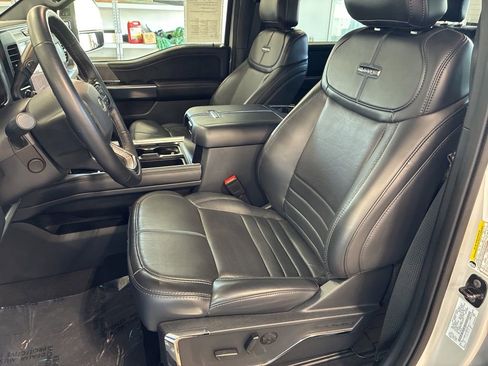 Used 2025 Ford F450 Platinum AWD/4WD image 36
