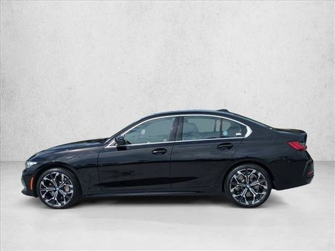 Used 2026 BMW 330i Sedan w/ Convenience Package RWD image 9