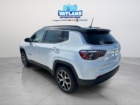 New 2026 Jeep Compass Limited AWD/4WD image 3