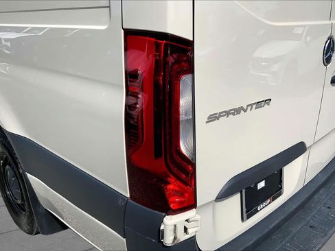 Used 2025 Mercedes-Benz Sprinter 2500 image 29