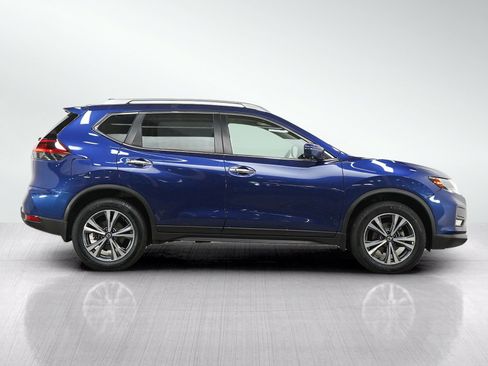 Used 2019 Nissan Rogue SV w/ Sun & Sound Touring Package AWD/4WD image 6