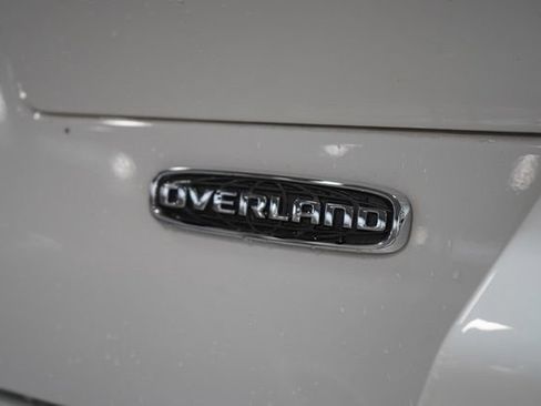 Used 2023 Jeep Grand Cherokee L Overland w/ Luxury Tech Group IV AWD/4WD image 10