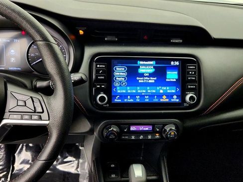 Used 2023 Nissan Kicks SR w/ SR Premium Package FWD image 17