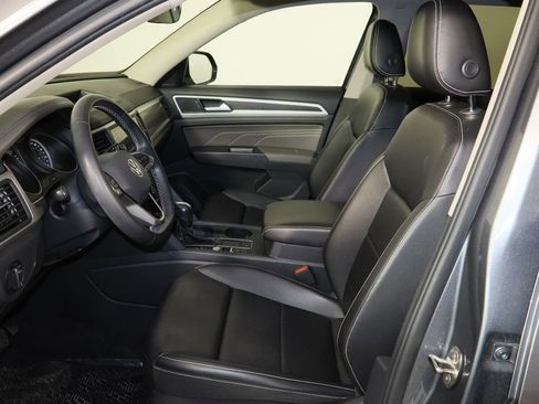 Used 2021 Volkswagen Atlas SE image 13