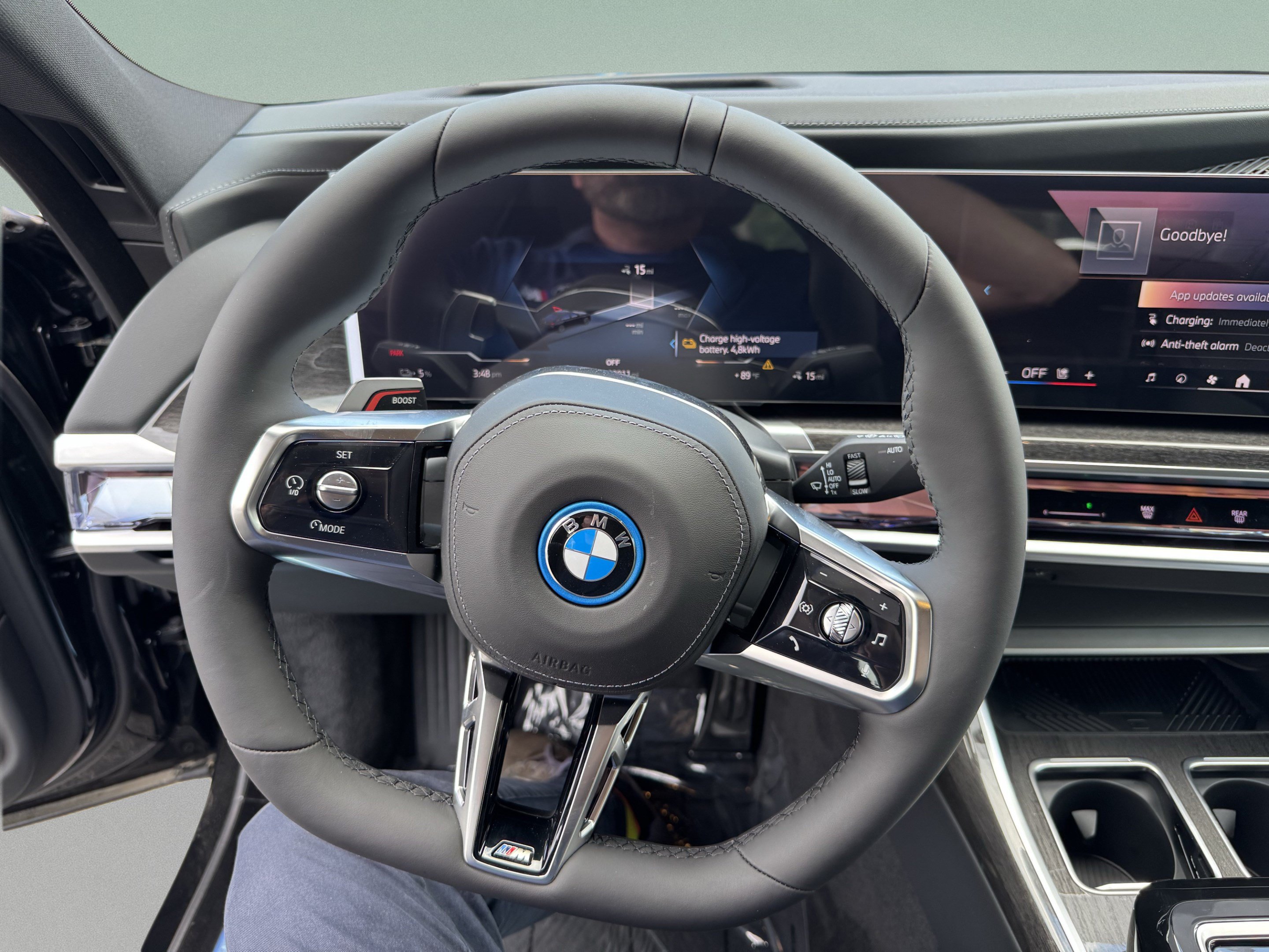 Used 2026 BMW i7 eDrive50 w/ M Sport Package RWD image 17