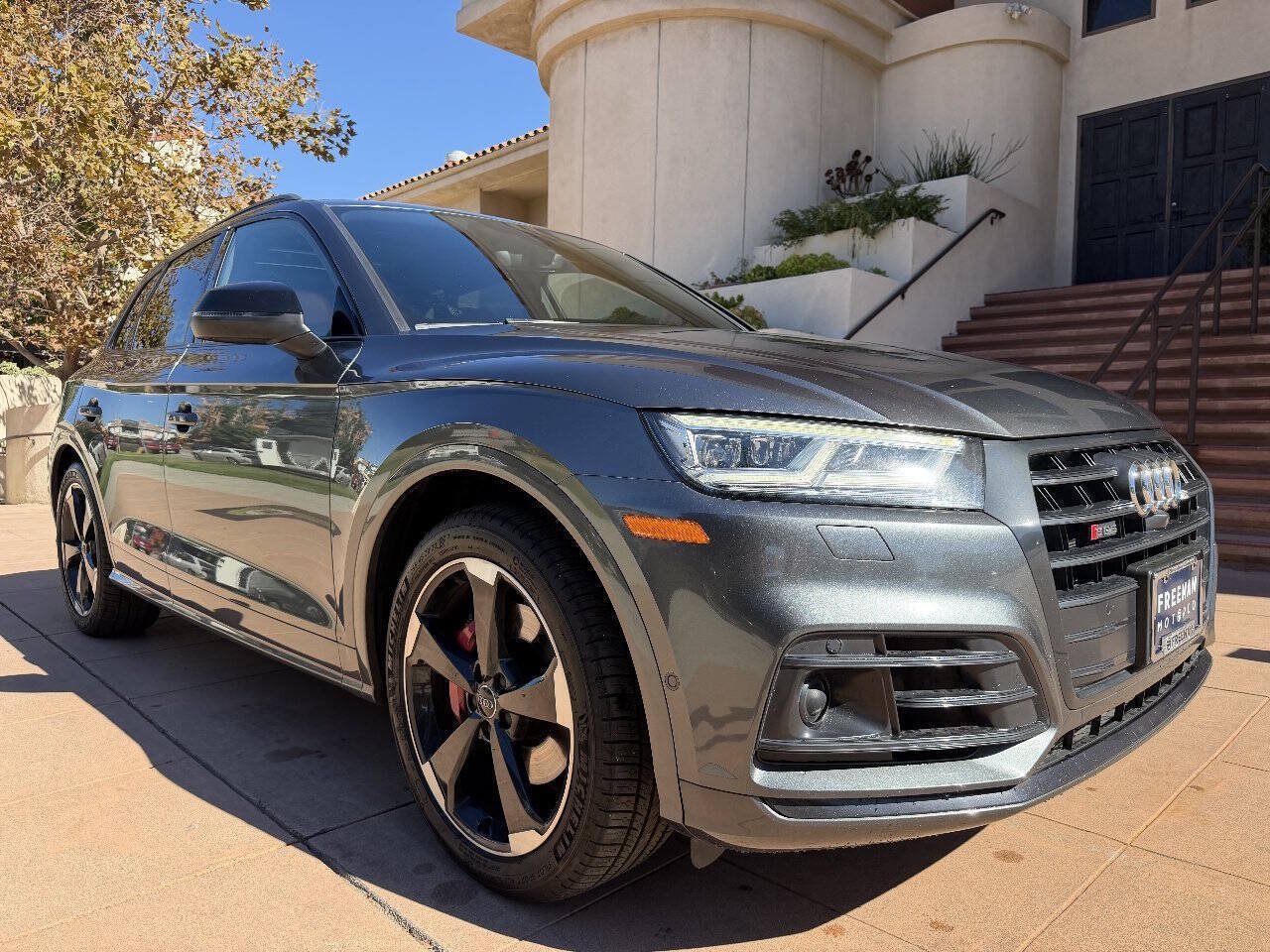 Used 2019 Audi SQ5 Prestige AWD/4WD image 1