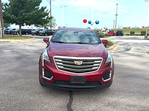 Used 2018 Cadillac XT5 Luxury w/ Driver Awareness Package AWD/4WD image 3