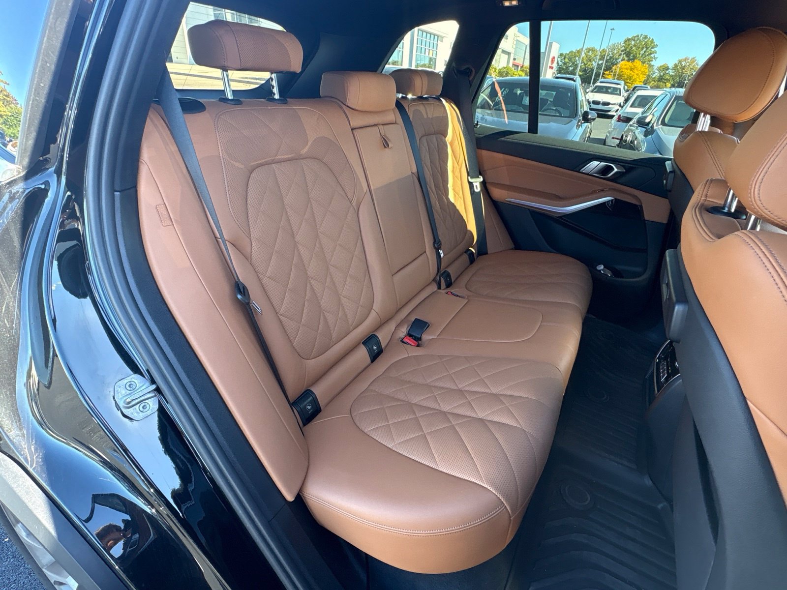 Used 2023 BMW X5 xDrive40i w/ Premium Package AWD/4WD image 17