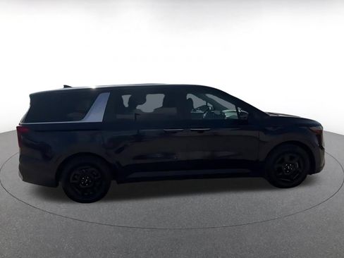 Used 2026 Kia Carnival FWD image 16