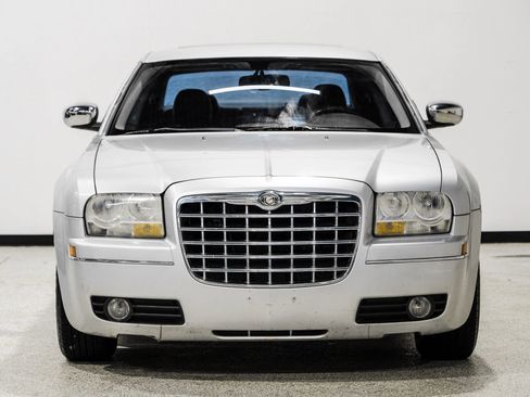 Used 2008 Chrysler 300 Touring image 3