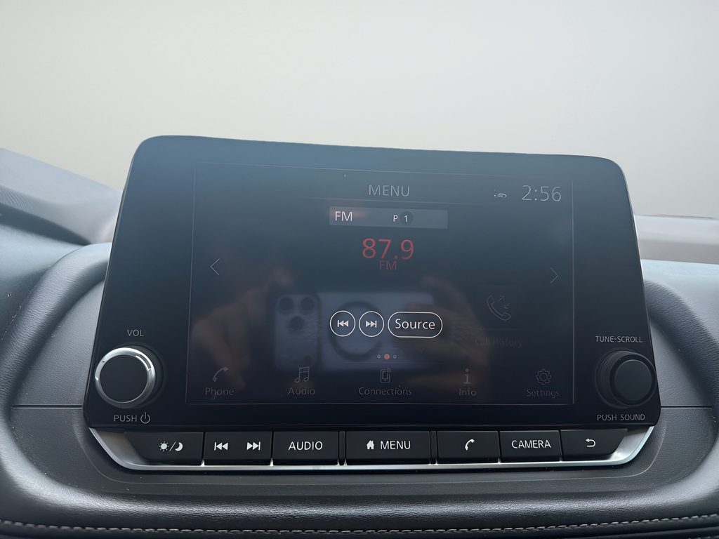 Used 2023 Nissan Rogue SV FWD image 36