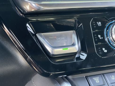 New 2026 GMC Sierra 2500 Denali w/ Technology Package AWD/4WD image 17