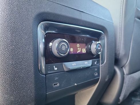 New 2026 Chevrolet Suburban LT w/ Comfort Package RWD image 18