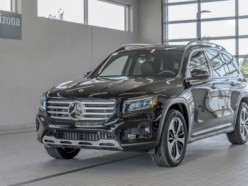 Certified 2025 Mercedes-Benz GLB 250 image 23