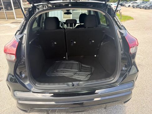 Used 2021 Nissan Kicks S FWD image 16