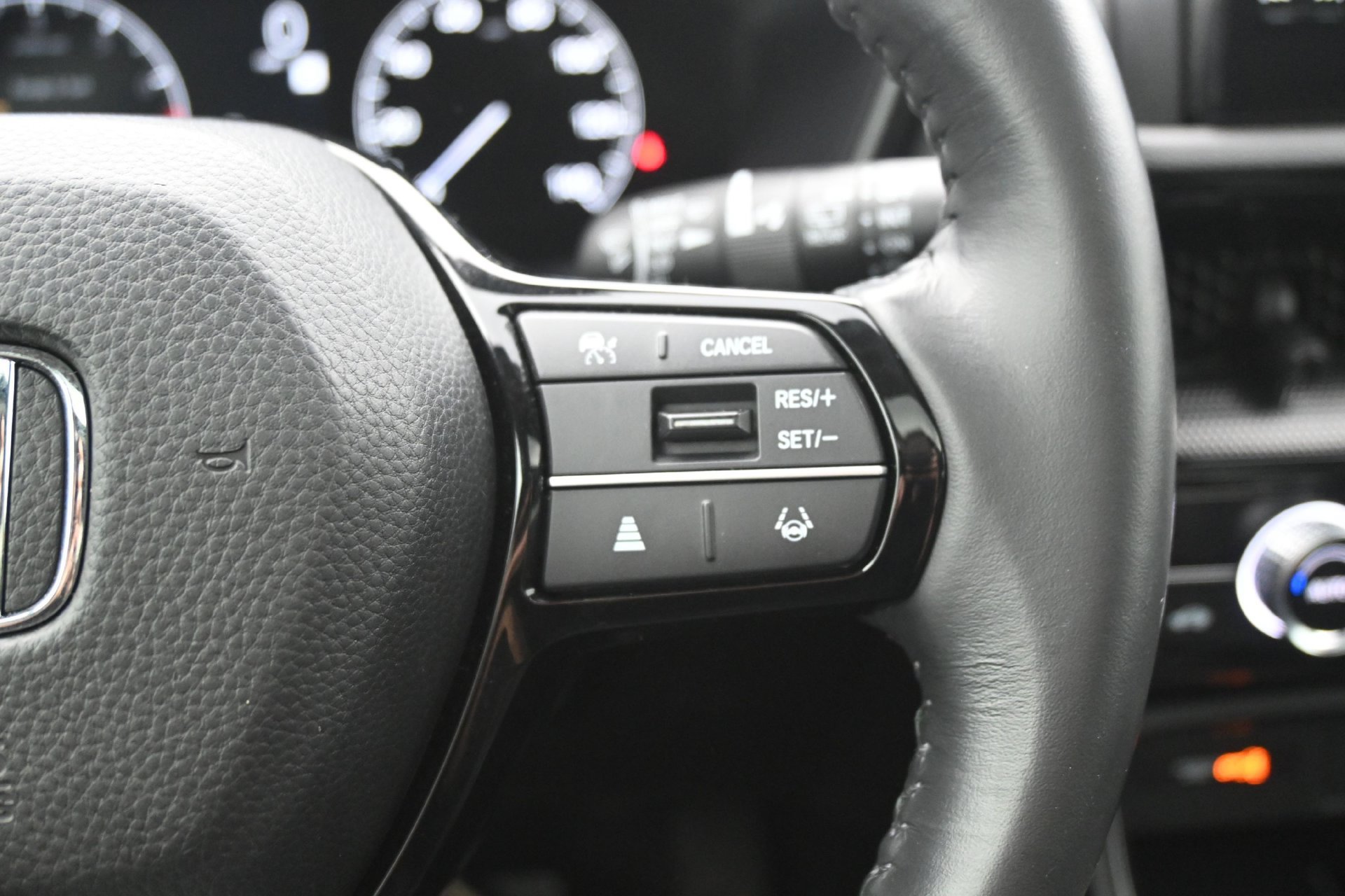 Used 2023 Honda CR-V EX-L image 25
