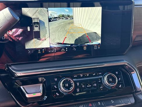 Used 2025 GMC Sierra 2500 Denali Ultimate image 31