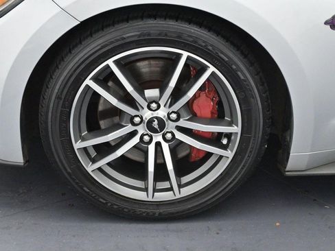 Used 2015 Ford Mustang GT RWD image 34