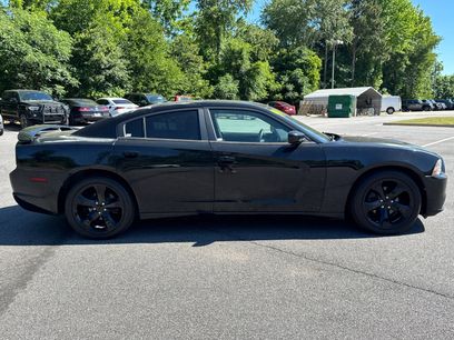 Used 2014 Dodge Charger SXT w/ Blacktop Package