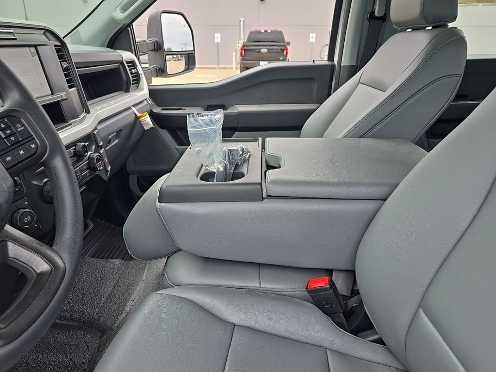 New 2025 Ford F350 XL AWD/4WD image 21