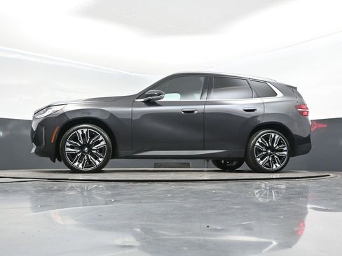 Used 2025 BMW X3 xDrive30i w/ Premium Package image 39