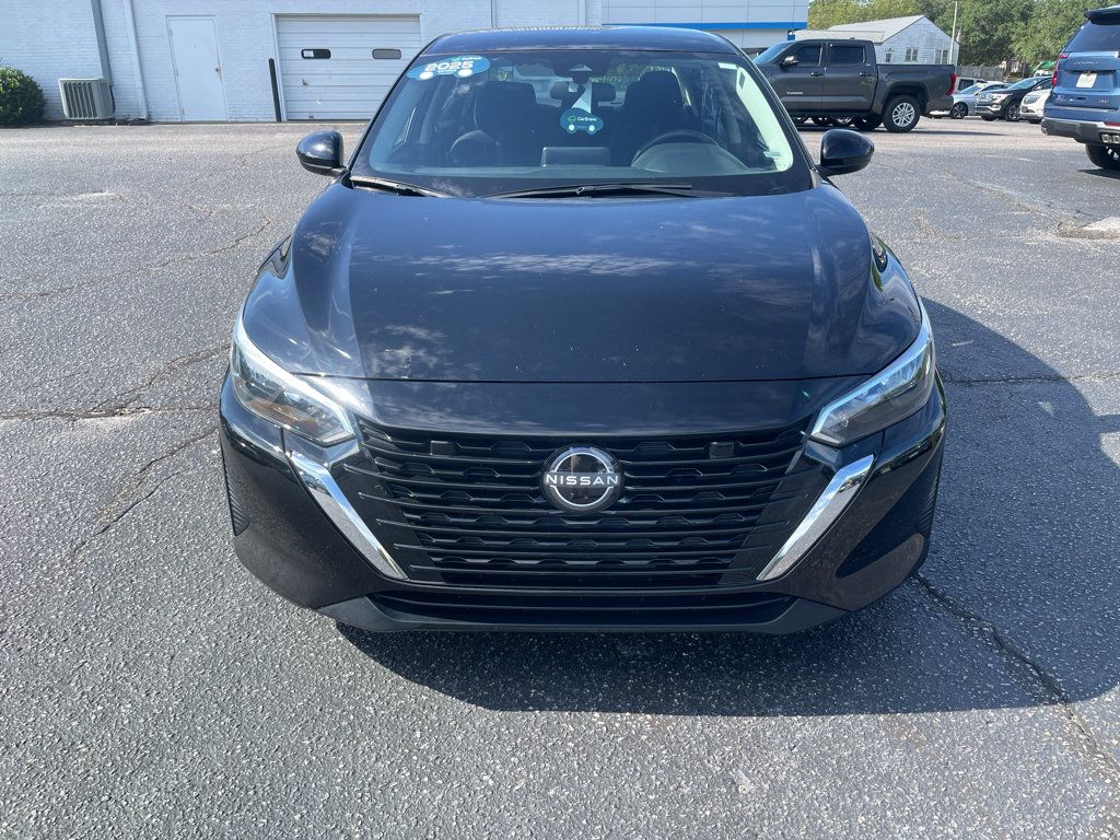Used 2025 Nissan Sentra SV FWD image 2