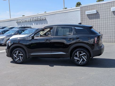 Certified 2026 Nissan Kicks SV image 5