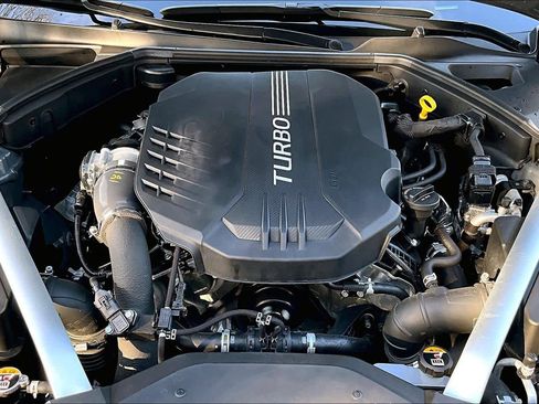 Used 2025 Genesis G70 3.3T Advanced image 32