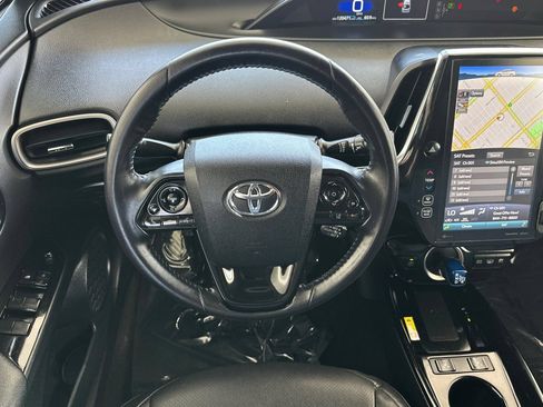 Used 2021 Toyota Prius Prime XLE w/ Carpet Mat Package (TMS) FWD image 15