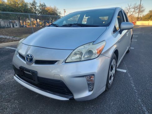 Used 2012 Toyota Prius Two image 3