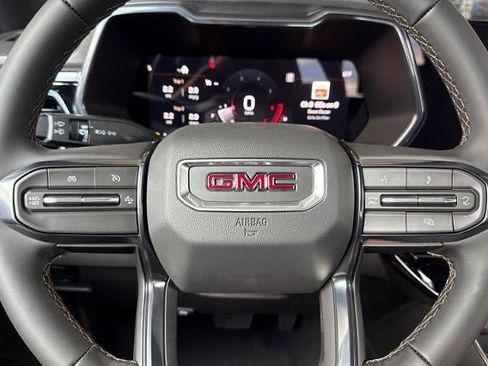 New 2026 GMC Canyon AT4 AWD/4WD image 25