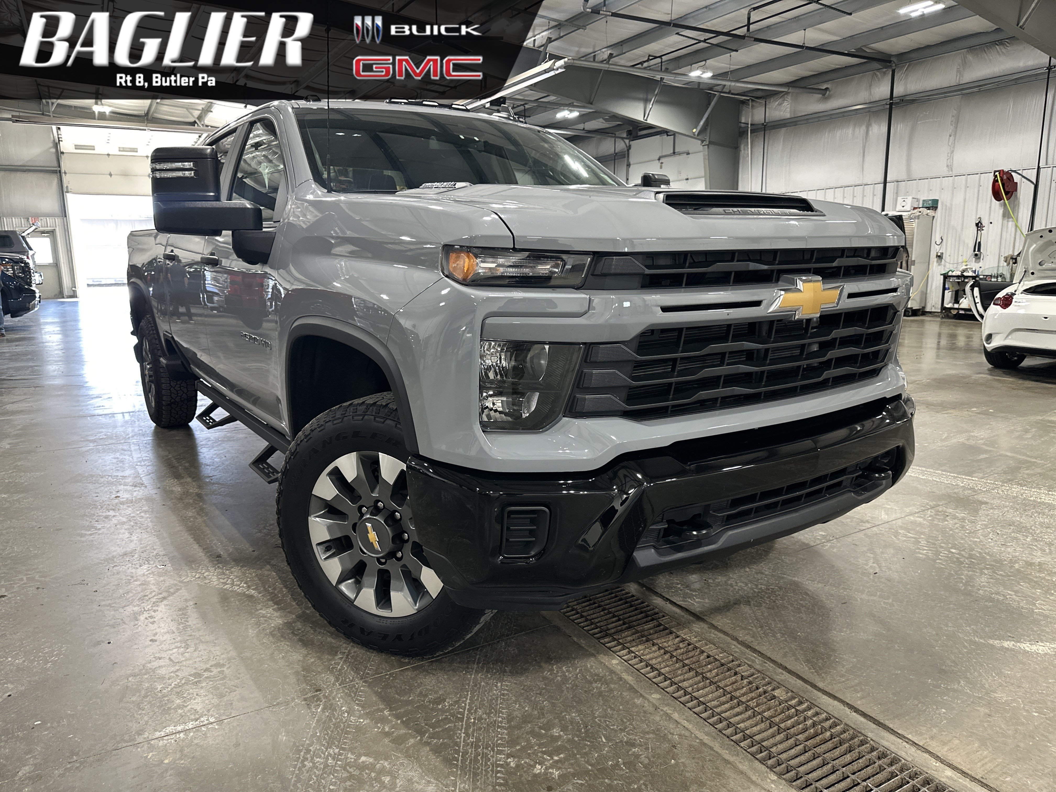 Used 2024 Chevrolet Silverado 2500 Custom w/ Custom Convenience Package AWD/4WD image 1