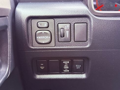Used 2011 Toyota 4Runner Limited AWD/4WD image 33