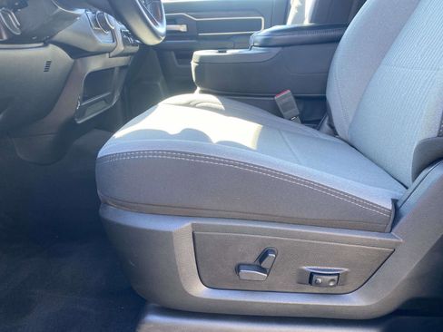 Used 2024 RAM 2500 Big Horn w/ Bed Utility Group image 24