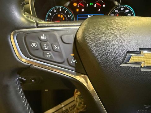 Used 2020 Chevrolet Equinox LT FWD image 29