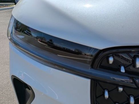 New 2026 Lincoln Nautilus Reserve AWD/4WD image 10