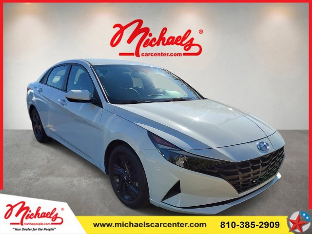 Used 2023 Hyundai Elantra SEL FWD image 1