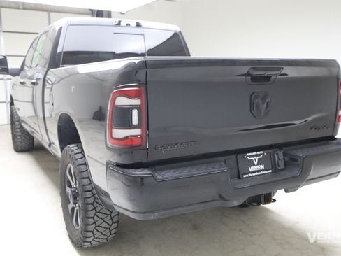 Used 2023 RAM 2500 Laramie AWD/4WD image 2