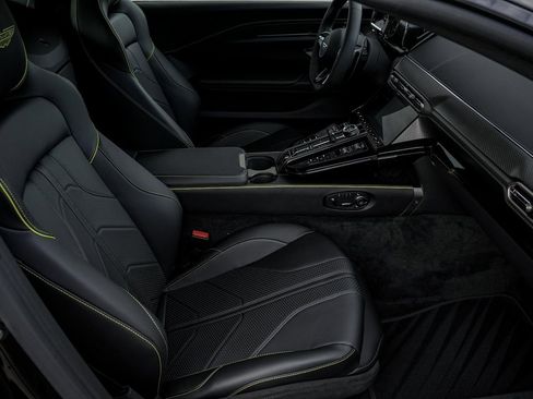 New 2026 Aston Martin V8 Vantage Roadster image 35