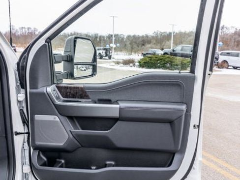 New 2026 Ford F250 Lariat w/ Black Appearance Package image 20